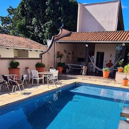 Hostel Oktoberfest Casa Laranja Блуменау Экстерьер фото